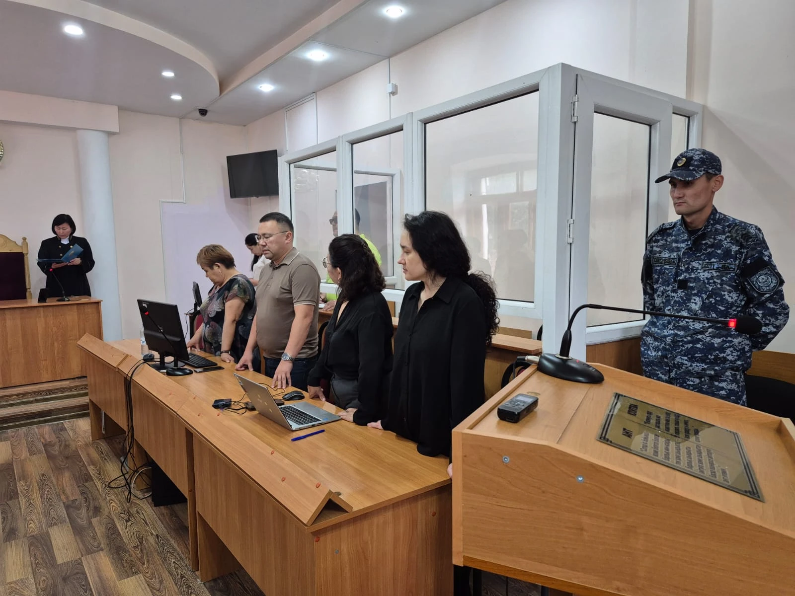 Заказное убийство в ЗКО: Эльвиру Еркебаеву приговорили к условному сроку